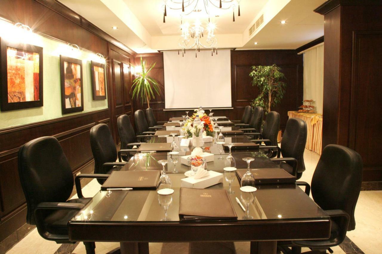 Helnan Royal Palestine Hotel - Montazah Gardens 亚历山大港 外观 照片 Boardroom