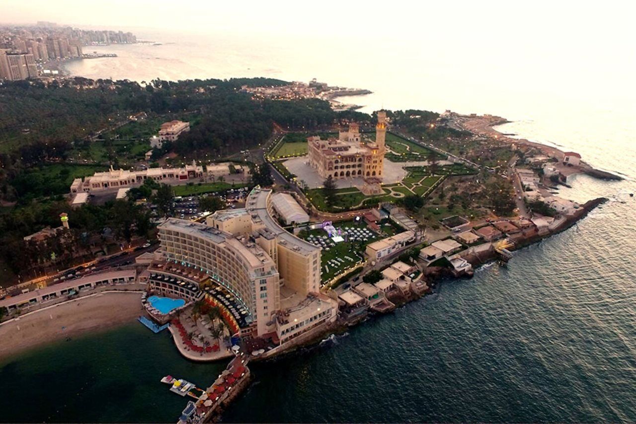 Helnan Royal Palestine Hotel - Montazah Gardens 亚历山大港 外观 照片 Aerial view of the hotel